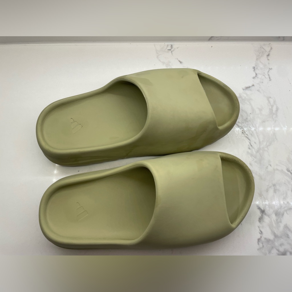 Adidas Yeezy Slide Resin (2022/2024)